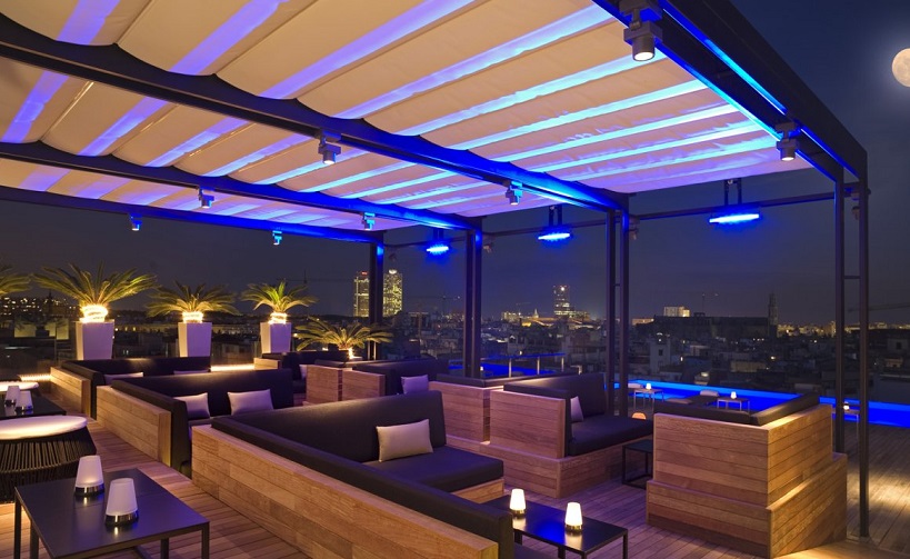 Sky Bar at the Leela Kempinski