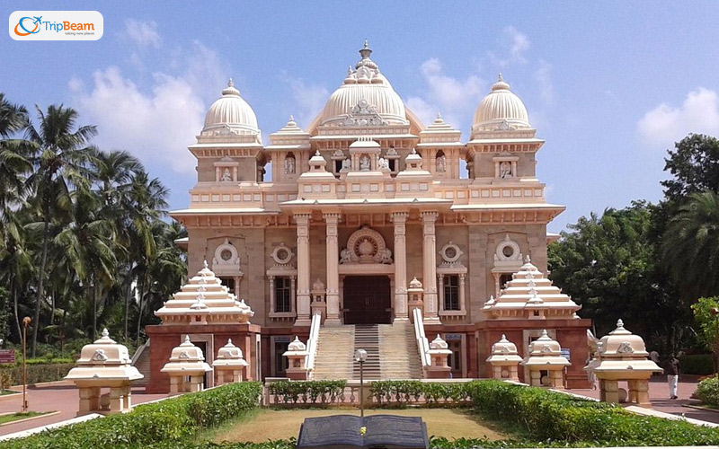 Spiritual getaway to ISKCON Sri Sri Radha Krishna Temple