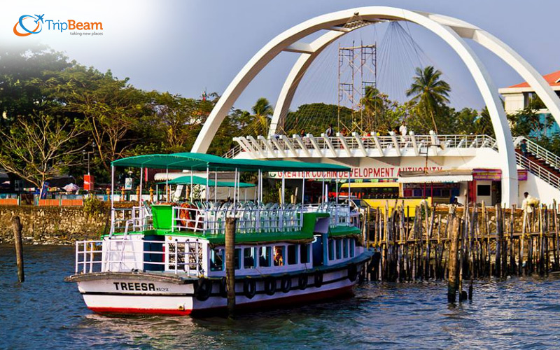 Wander along the lovely marina bay