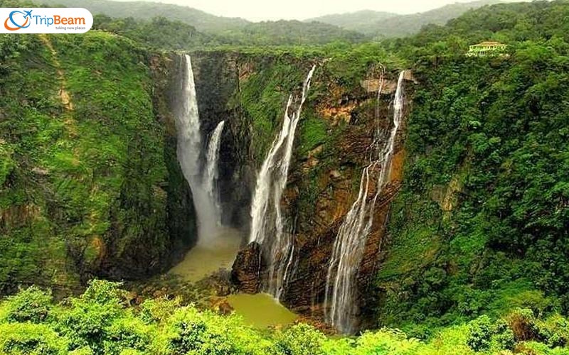 Chinaman Waterfall