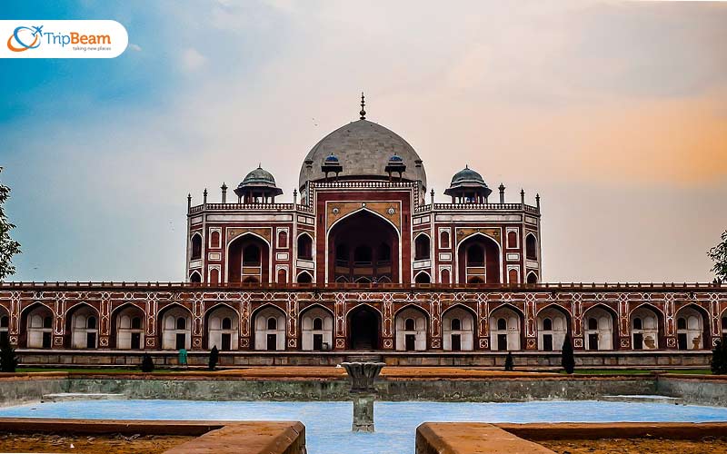 Visit Humayuns Tomb