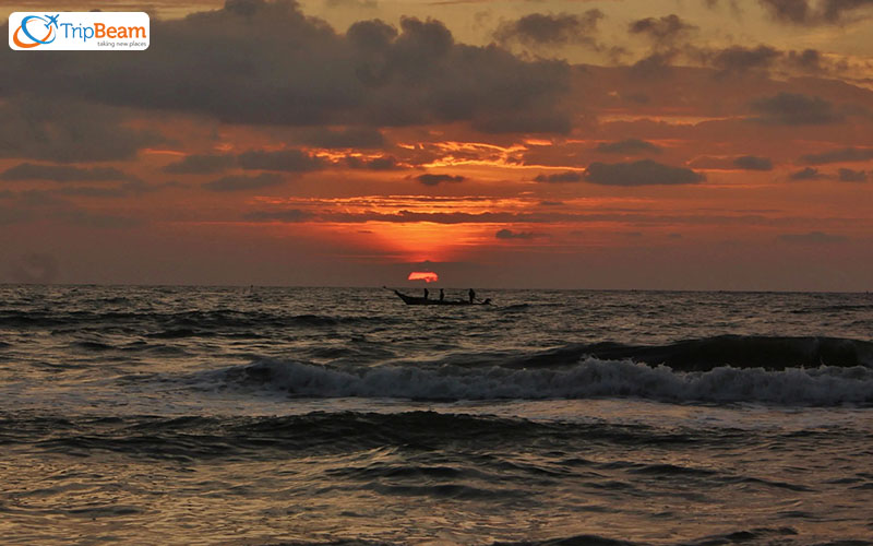 Witness A Beautiful Sunrise at Elliot’s Beach